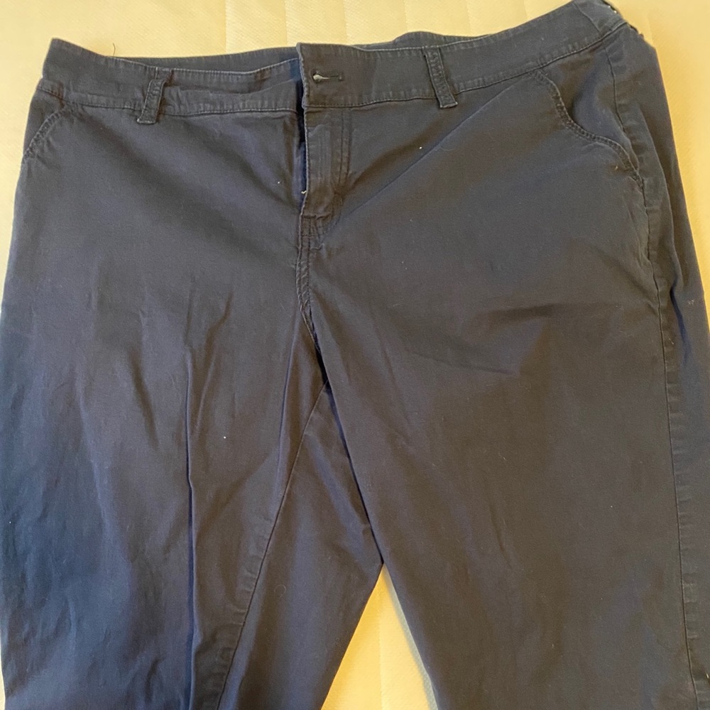 Capri pants